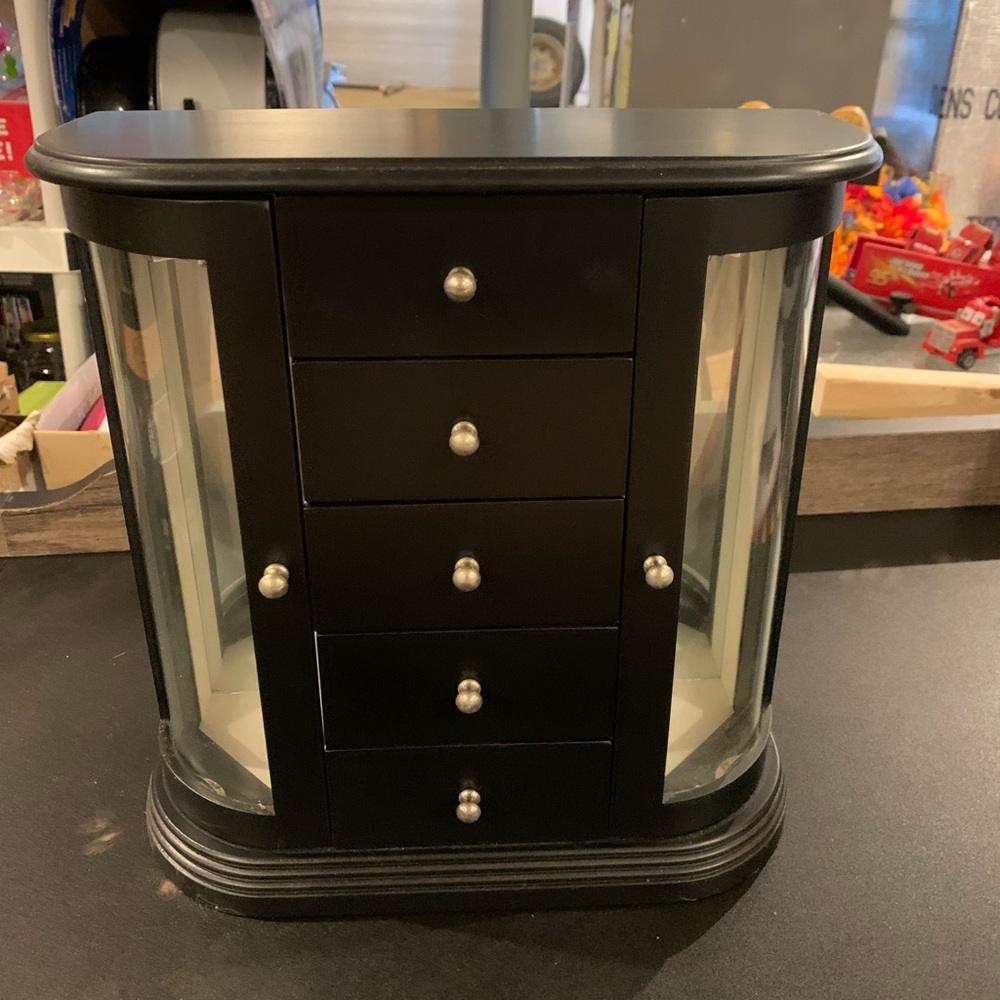 jewelry box